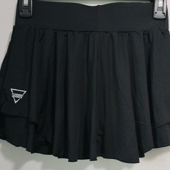 Running Sport double layer skort size S - Picture 5 of 16